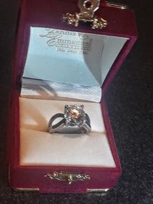 Lovely sterling silver ring with Diamonique CZ