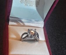 Lovely sterling silver ring with Diamonique CZ