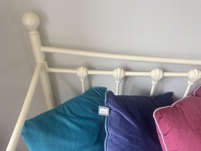 Day bed