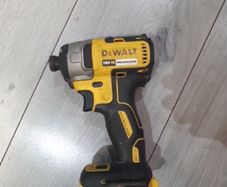 dewalt screwgun