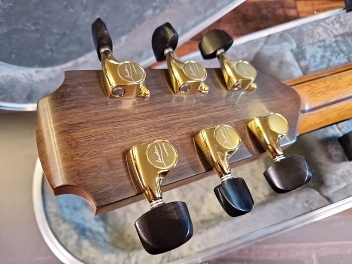 Lowden F-35