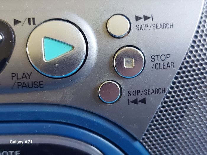 SANYO CD, Tape and Radio music System, Model MCD-Z155L, in excellent condition, and all functions work fine,