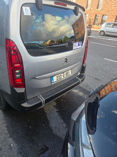 232 Citron berlingo 7 seater wheelchair for rent