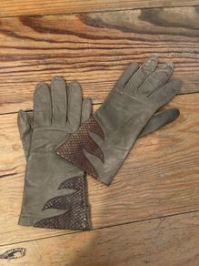 Beautiful vintage leather gloves