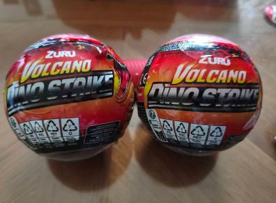 5 Surprise Dino Strike Series 4 Volcano Surprise Mystery Dinosaur Battle Toy