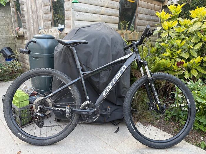 Carrera vengeance mtb style bicycle (S size frame)