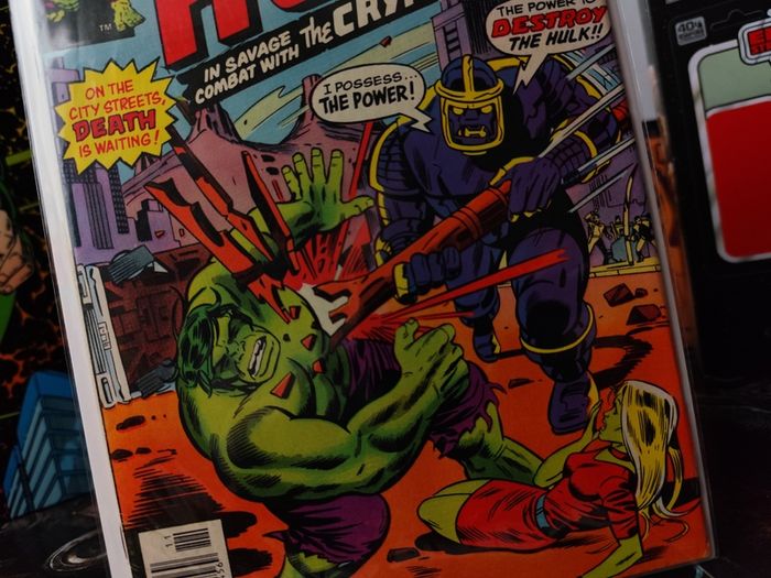 The Incredible Hulk ! Issue #205 ! Death of Jarella ! Crypto-Man Appearance ! Bronze Age Comic from 1976 ! by Marvel !