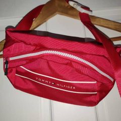 Tommy Hilfiger bag