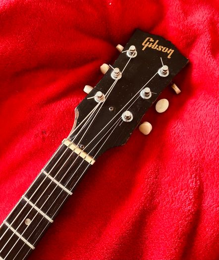 Vintage 1968 Gibson LG0