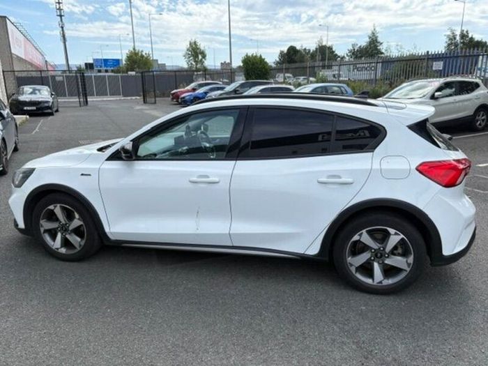 Ford Focus 2020 Car Van