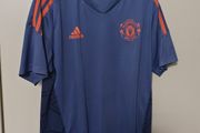 Man United Official Medium