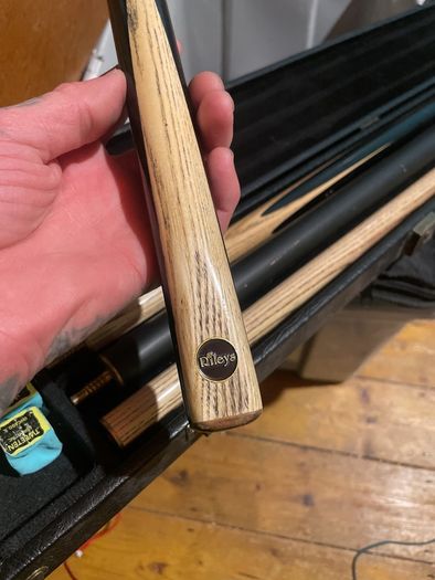 5 part Rileys Cue
