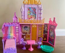 Disney Fold & go Castle