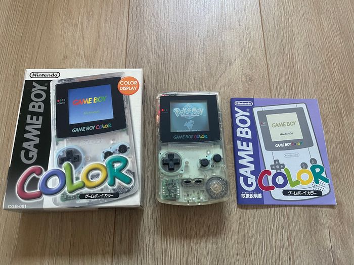 Nintendo Gameboy Color CGB-001 Color Clear Boxed with Manual and Flash Card 4GB