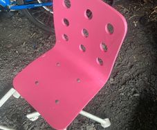 pink kids desk chair