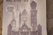 Architectures En Pop-up. 24 Cartes Detachables A Mettre En Volume. Large Volume Paperback  In Good Condition.