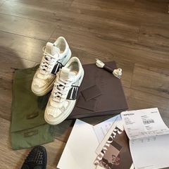 valentino garavani size 42/UK8