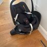 Maxi Cosi Pebble 360 car seat and base Image 3