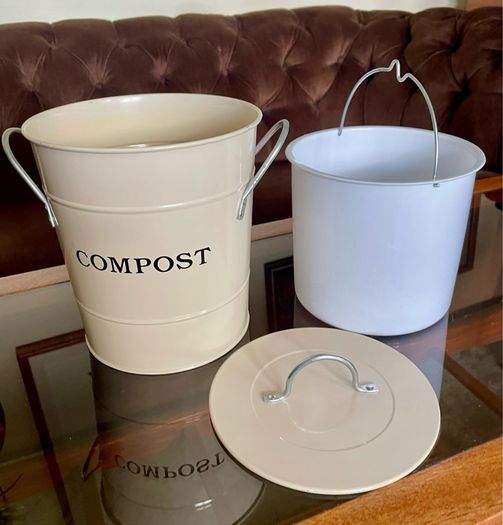 Retro Kitchen Countertop Compost Bin Food Waste Caddy