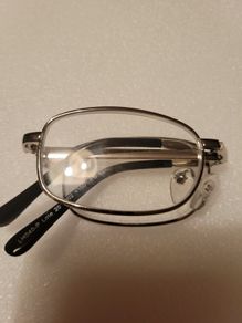 reading glasses folding