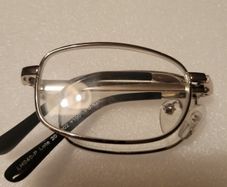 reading glasses folding