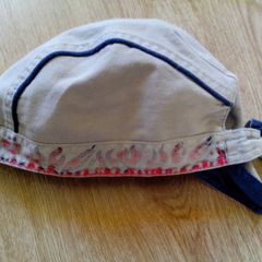 Hat. Age 2-3 years