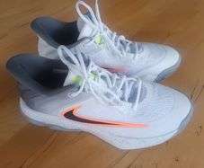 Nike Basketball Shoes - UK 7.5