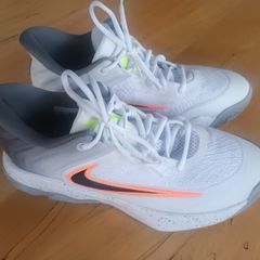 Nike Basketball Shoes - UK 7.5