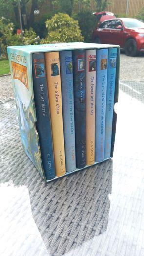 New The Chronicles of Narnia 7 x hardbacks, D18
