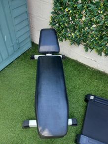 Weight bench and weights