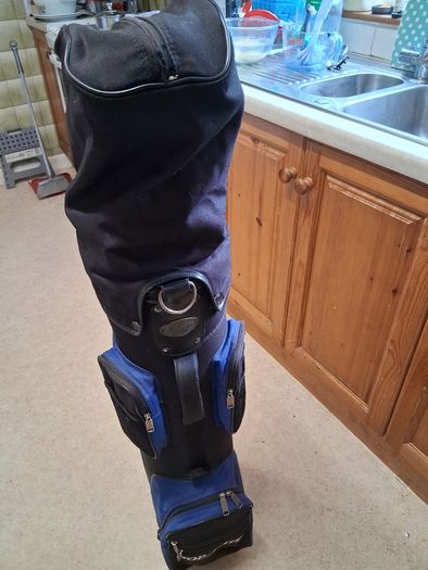 Golf clubs. Set Of Mens Left Handed Golf Clubs In Very Good+ Condition.