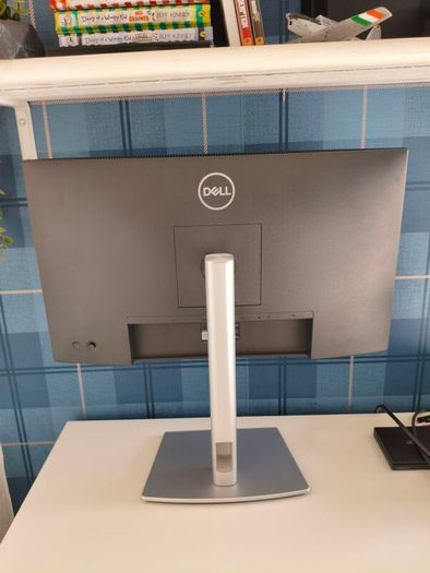 Dell monitor P2425H In very good condition (price negotiable)