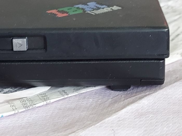Lenovo T60p IBM Thinkpad, in excellent cosmetic condition, Battery is Good but states Error with Date & Time, and displays Lock Sign
