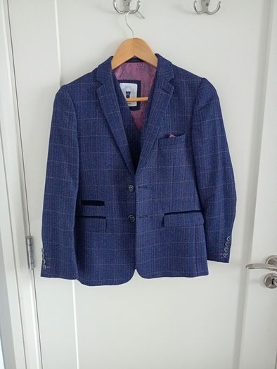 Suit
