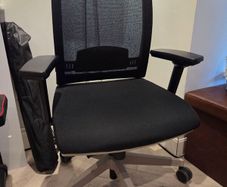 Luxy Brand office chair