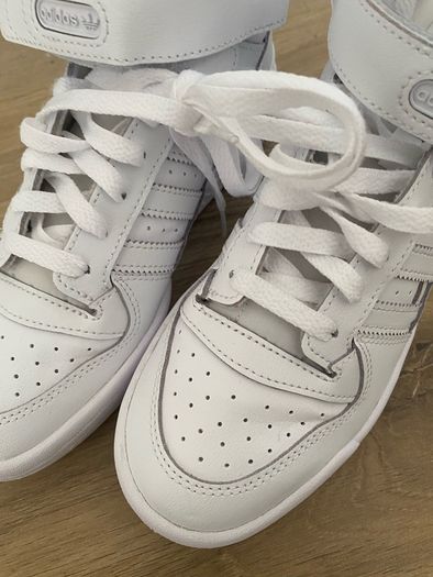 Trainers..size 37 UK 4 ..Perfect Condition