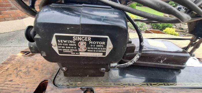 Antique Singer sewing machines x 2