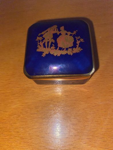 Limoges  pill box