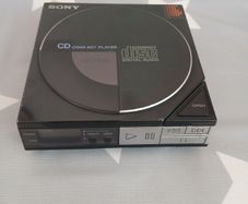 Vintage sony portable cd player