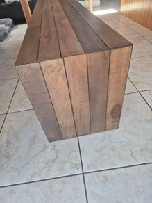 table benches