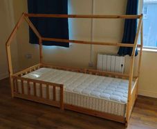 Children floor bed