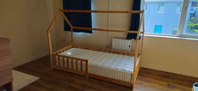Children floor bed