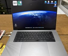 16' Mac book pro M1 Pro 32Gb 1TB SSD