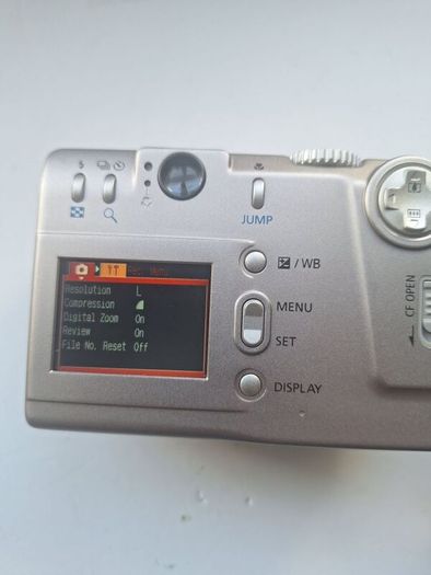 Canon PowerShot S20 3.3MP Vintage Digital Camera Boxed