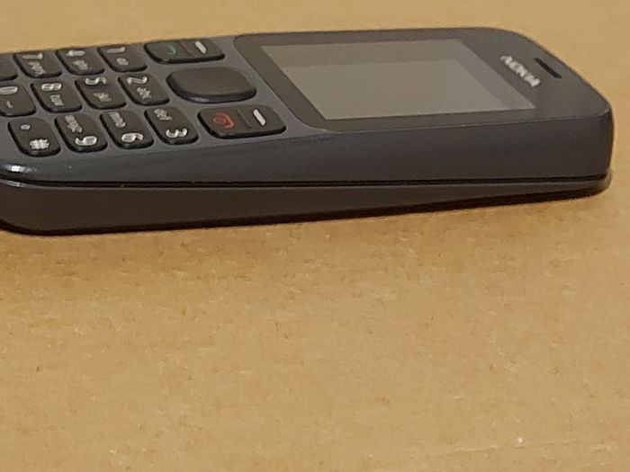Nokia 100, RH-130, in excellent condition