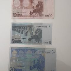3 euro banknote 5 10 20 from  2002 circulate