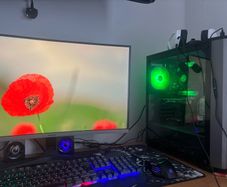Gaming PC set-up with a 27inch curved Samsung monitor