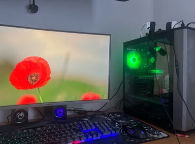 Gaming PC set-up with a 27inch curved Samsung monitor