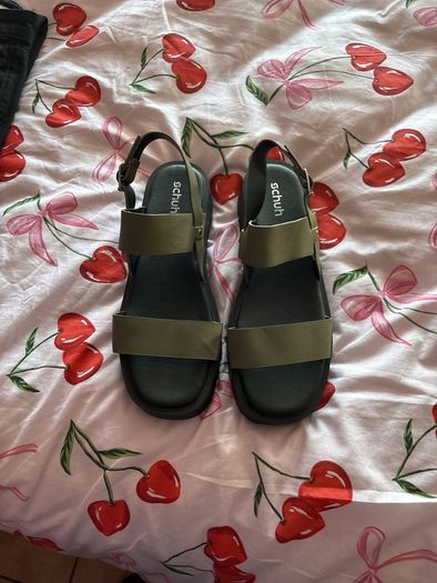 womens sandals