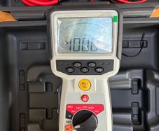 Megger MIT410/2 Digital insulation tester